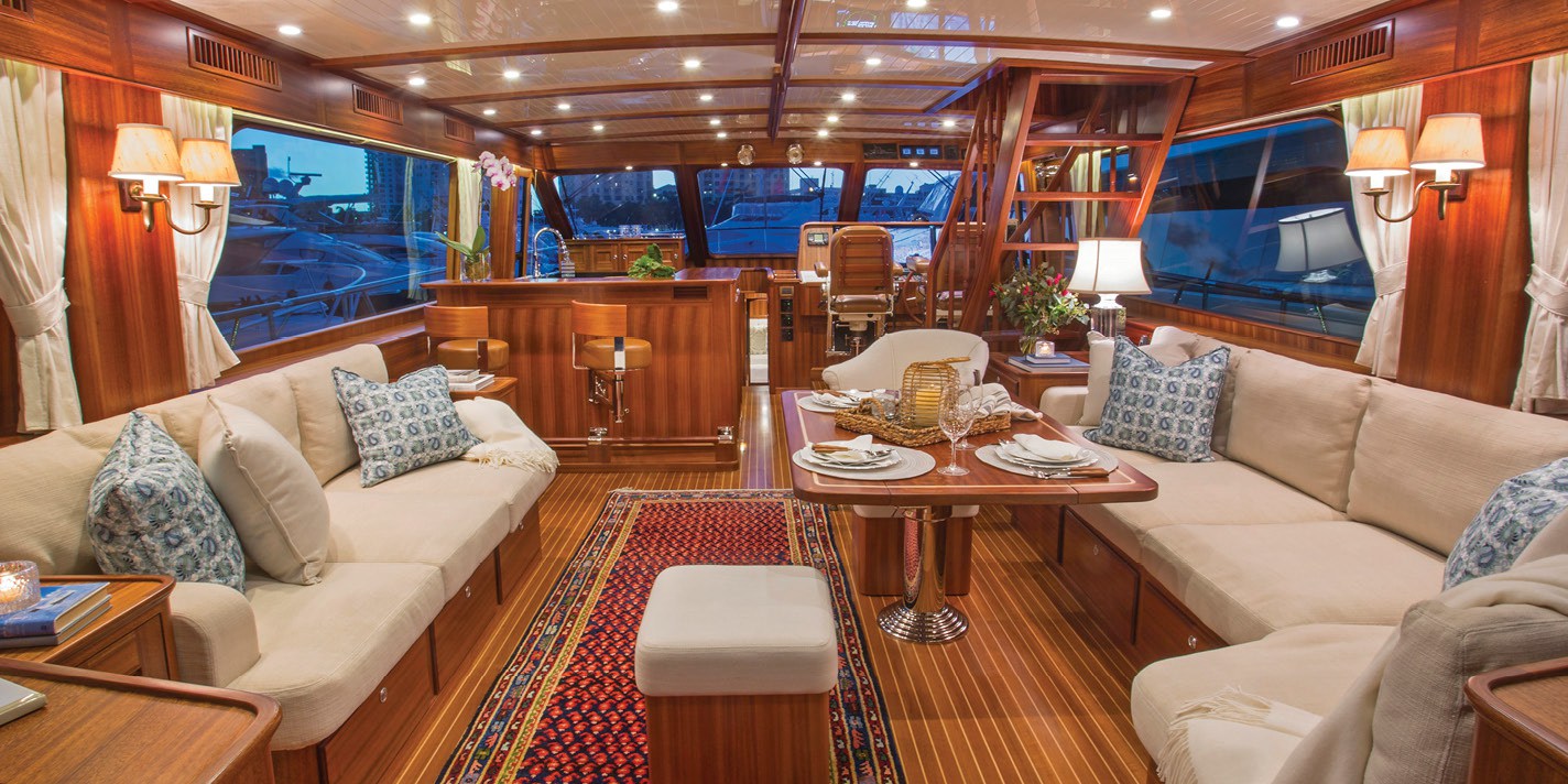 Hunt Ocean Series 72 cabin interior