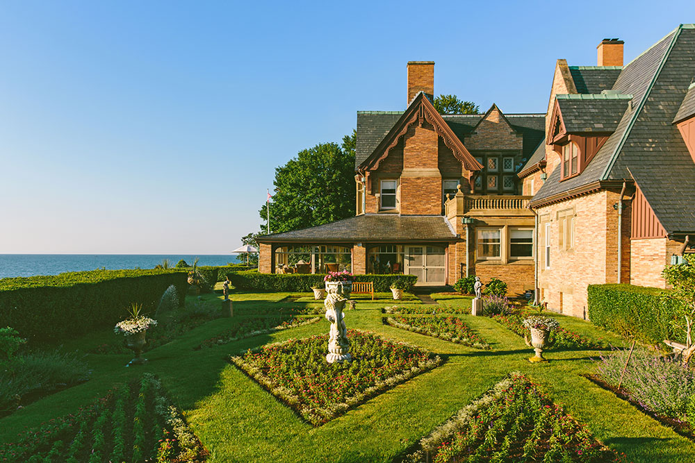 51 Cliff Av, Newport, Rhode Island Ocean Home magazine